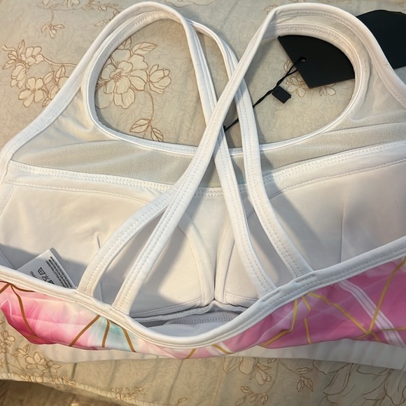 Hera x Hero Women's Seamless X Back Sports Bra in Pink /White Color NWT - Picture 7 of 9